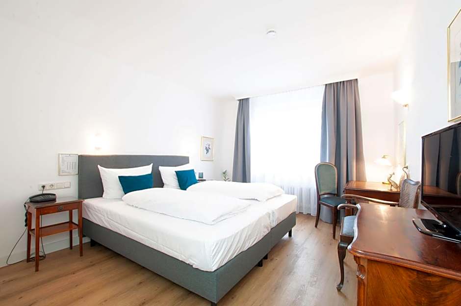 Hotel Altmünchen by Blattl