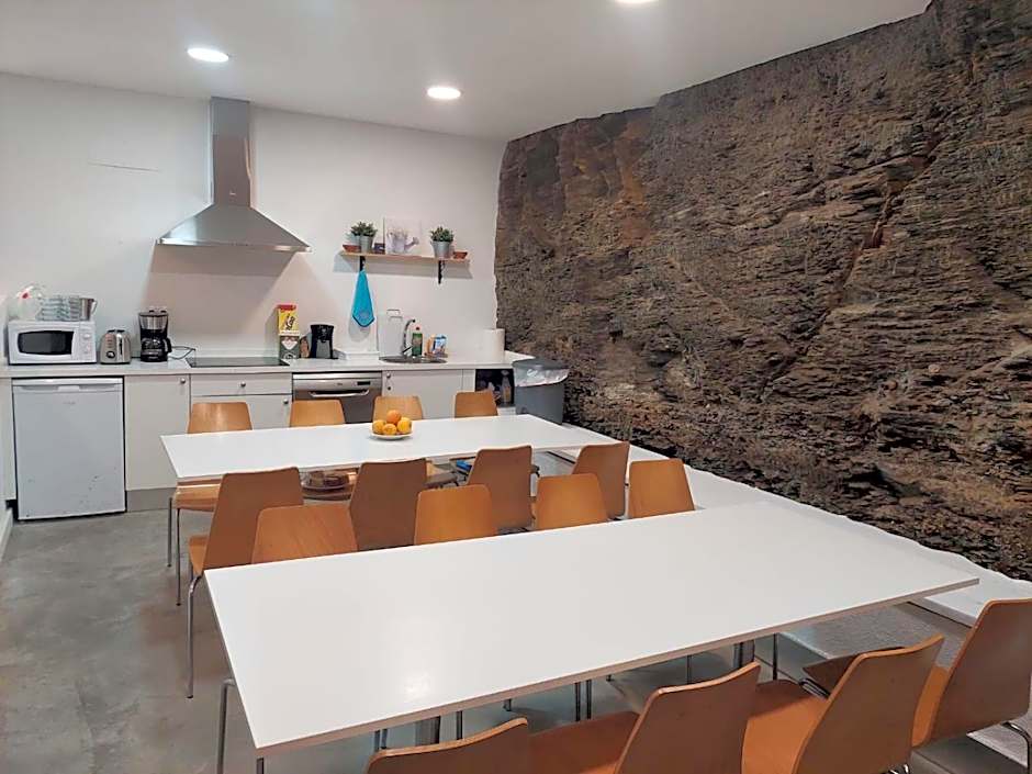 ALBERGUE CASTELOS