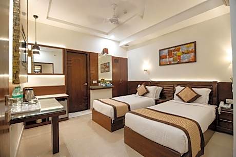 Deluxe Double or Twin Room