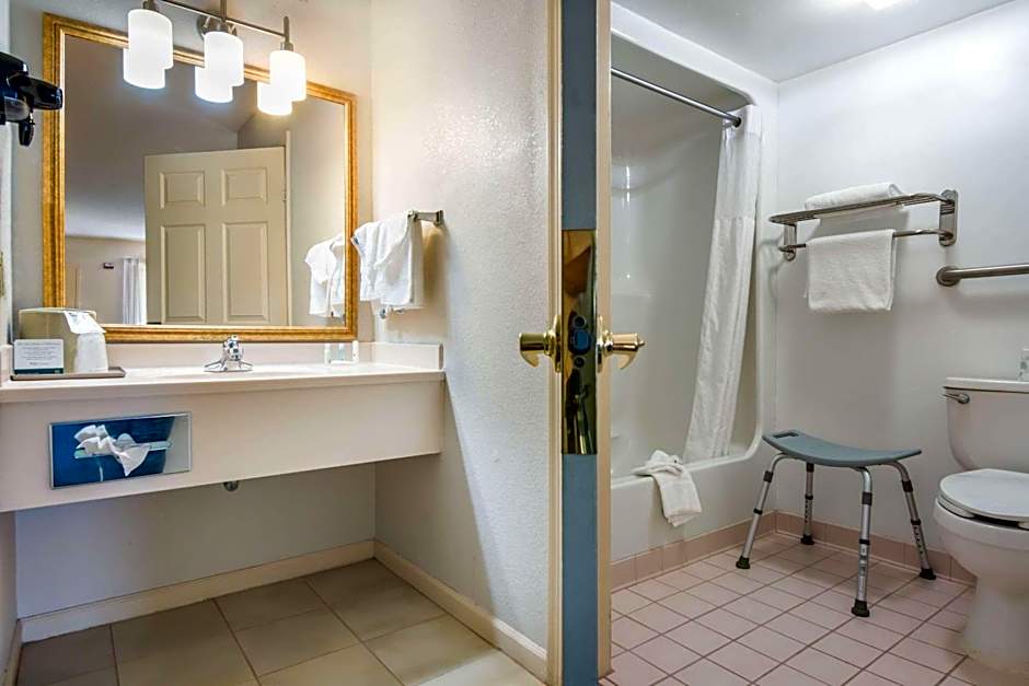 Quality Inn Little Creek