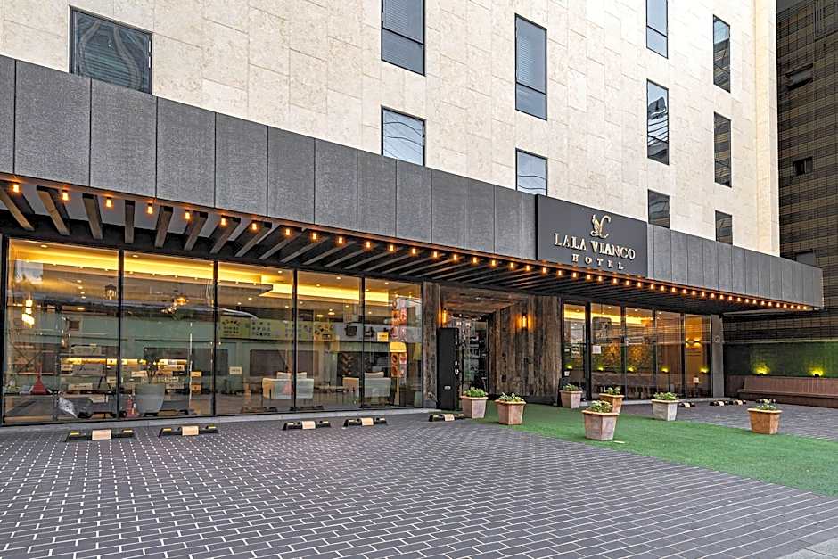 Lala Vianco Business Hotel