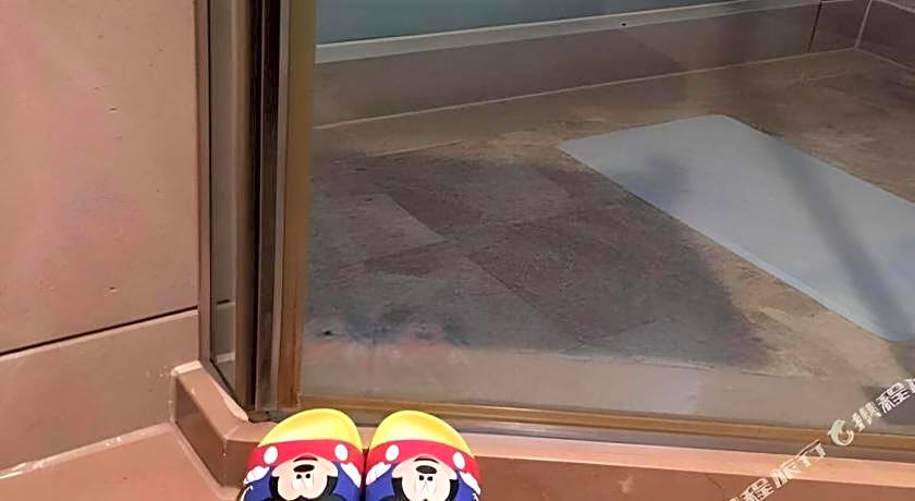 Zhangjiagang Guomao Hotel