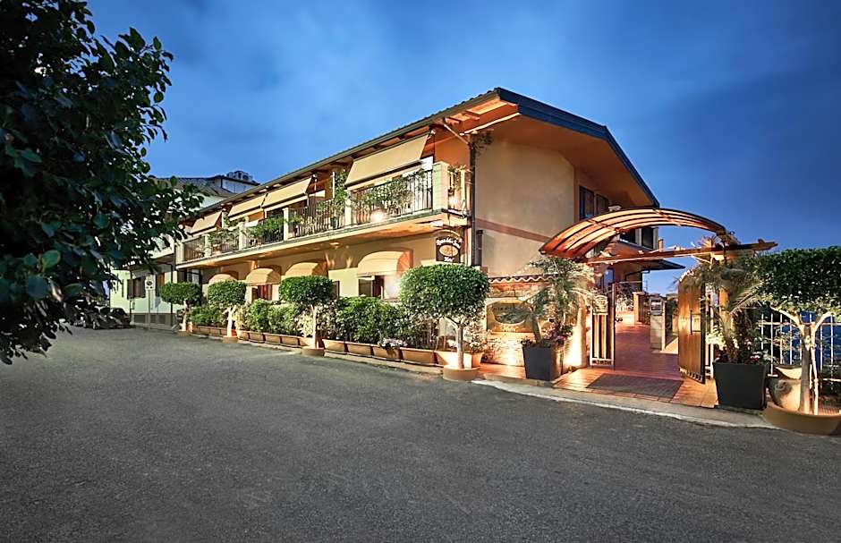 Hotel Rocca Della Sena