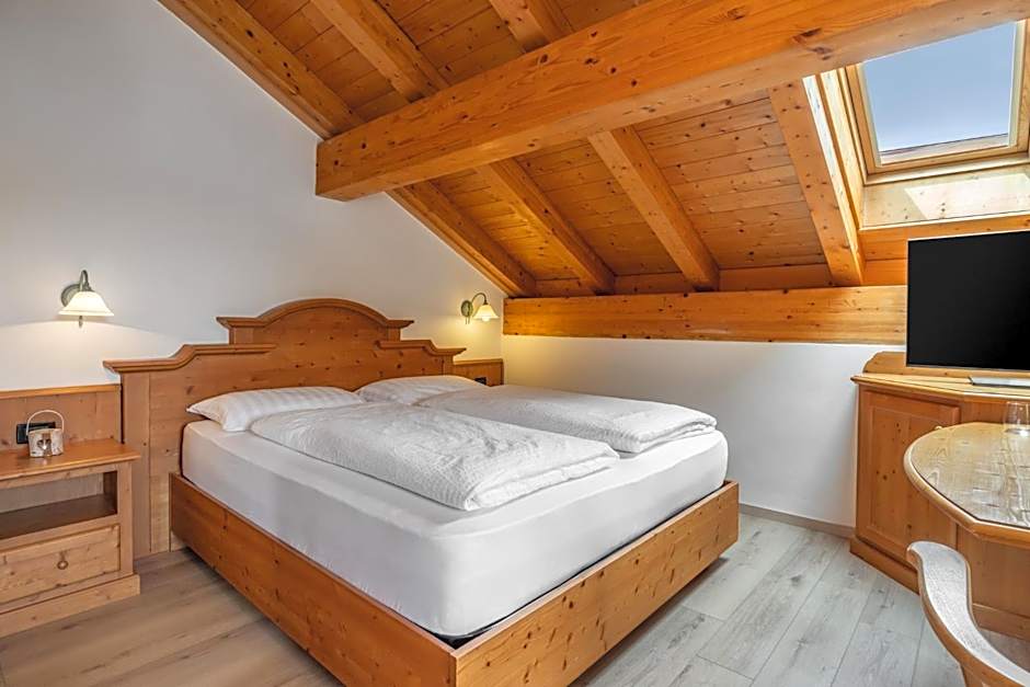 Hotel Tirol- Natural Idyll