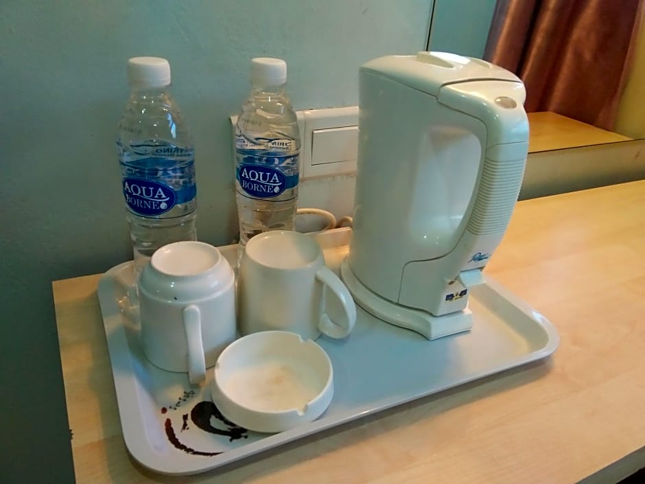 Mega Inn