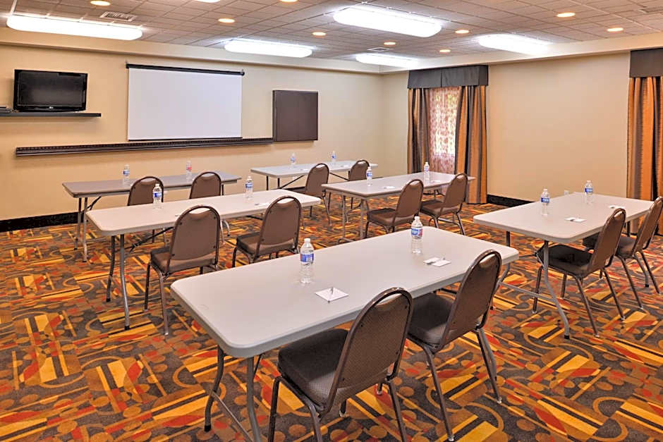Wingate by Wyndham Steubenville