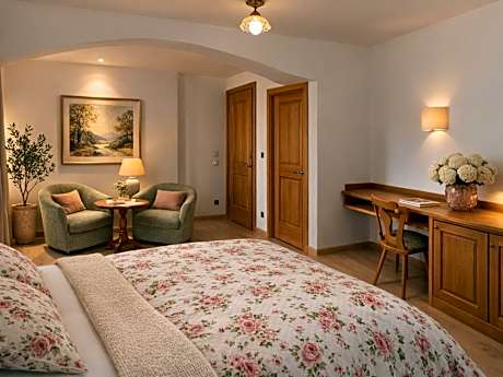 Junior Suite with Balcony