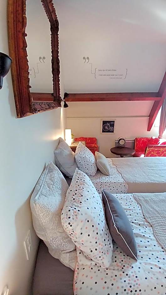 Chambres d'Hôtes "Les Pins"