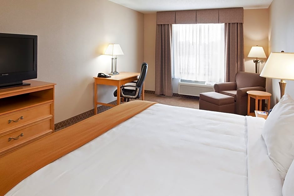 Holiday Inn Express Hotel & Suites Chesterfield - Selfridge Area By IHG