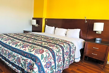 King Bed Non-Smoking