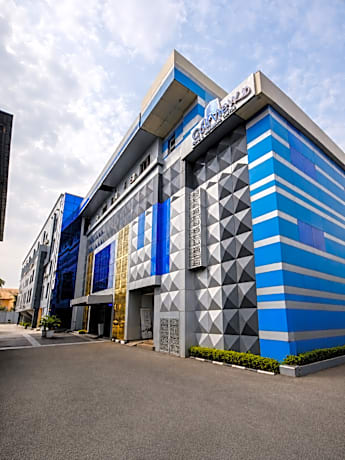 GolfView Suites and Conference Center