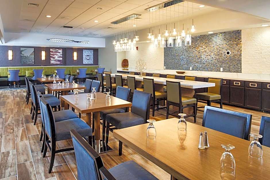 DoubleTree by Hilton Neenah