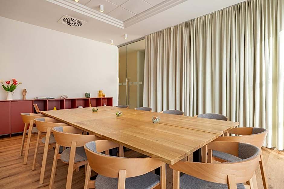 Holiday Inn Express Antwerpen City North By IHG