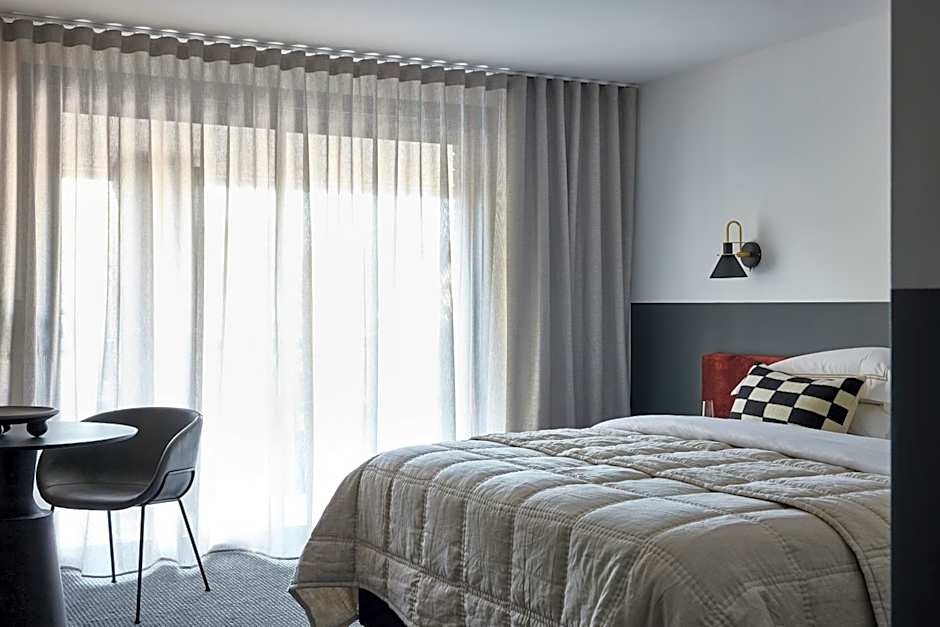 Central Caleula Motor Lodge