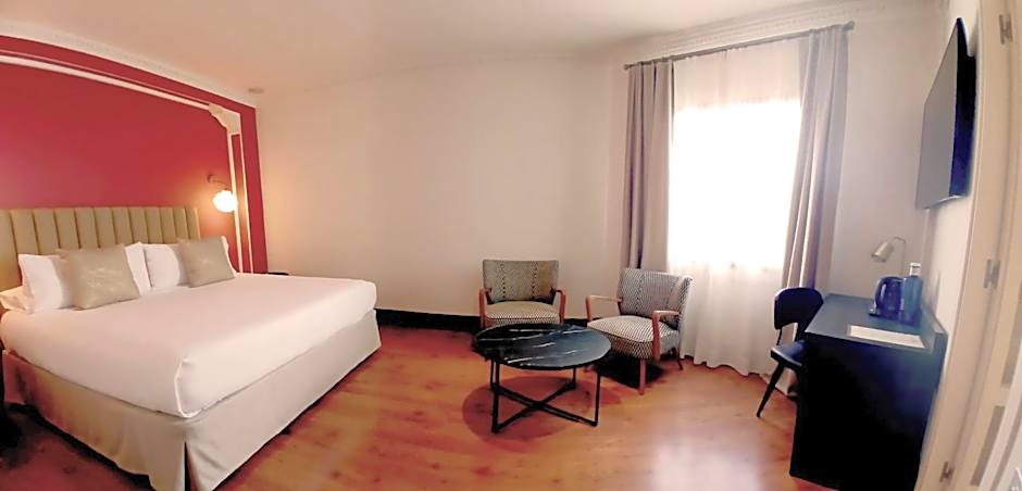 La França Travellers Adults Only