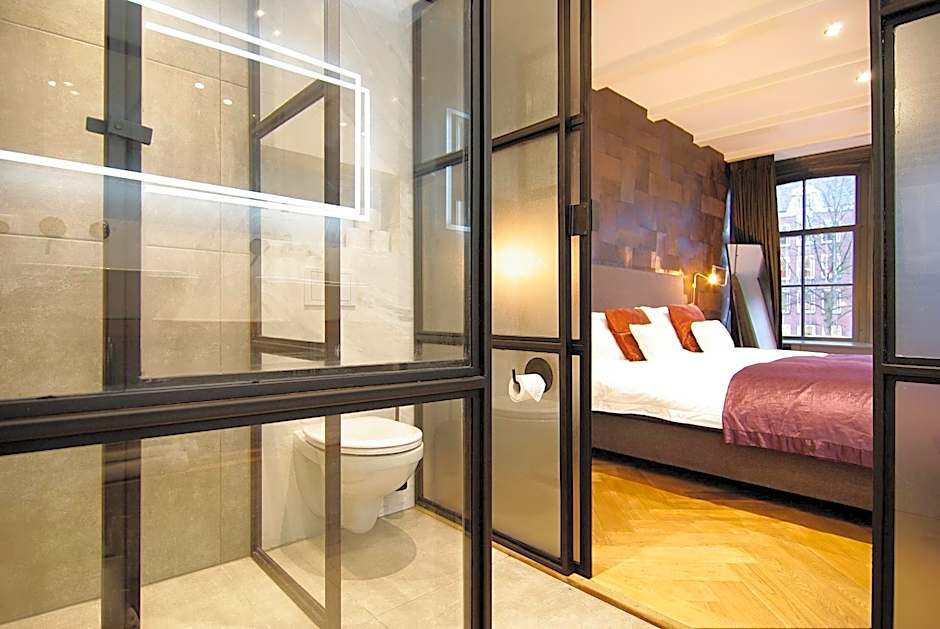 NEW! 2024 - The Canal Bridge Suites