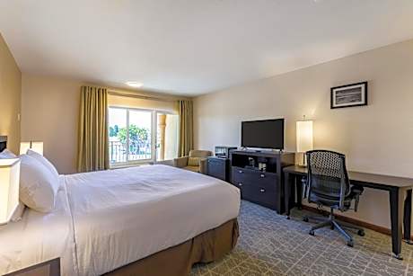 The Prime Suites, Vallejo - Napa Valley and Six Flags Discovery Kingdom