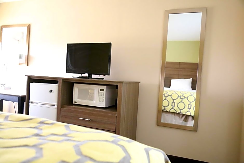 Baymont by Wyndham Plano
