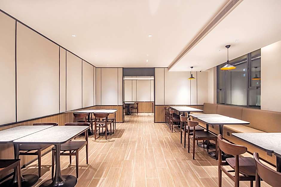 Hanting Hotel Puyang Huanghe Road