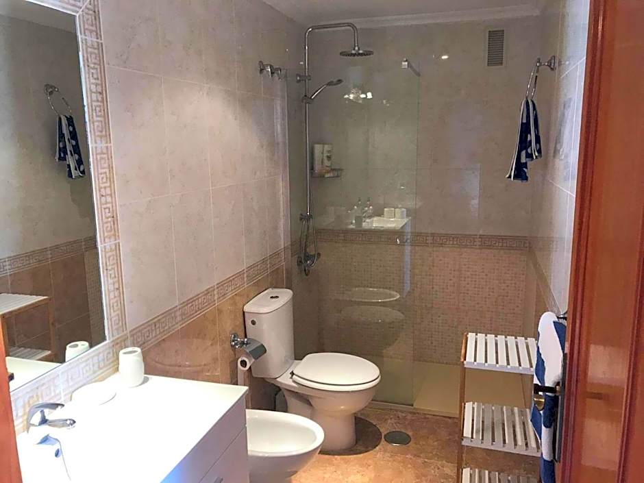 Playamarina 1 Reception