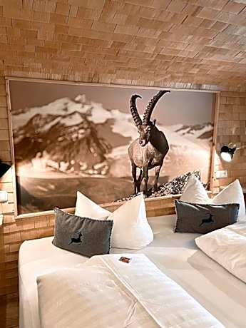 Pension Kreuzeck - Dein Glücksplatz am Lech