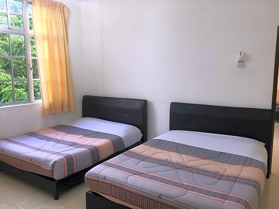 Cameron Supersave Apartment @ Crown Imperial Court