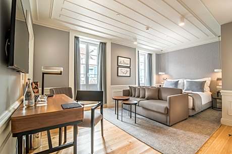 Premium Double or Twin Room with City View