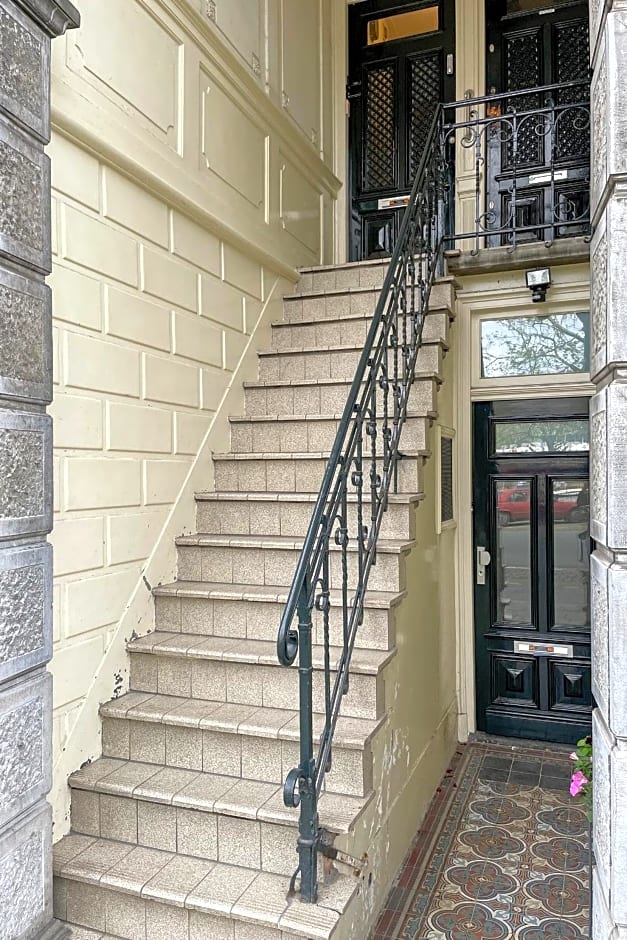 Central Rooftop Terrace Guest Suite