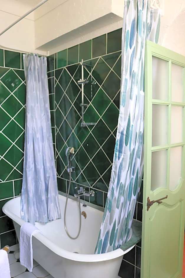 La Villa Roseraie , Hôtel Familial OUVERT TOUTE L'ANNEE