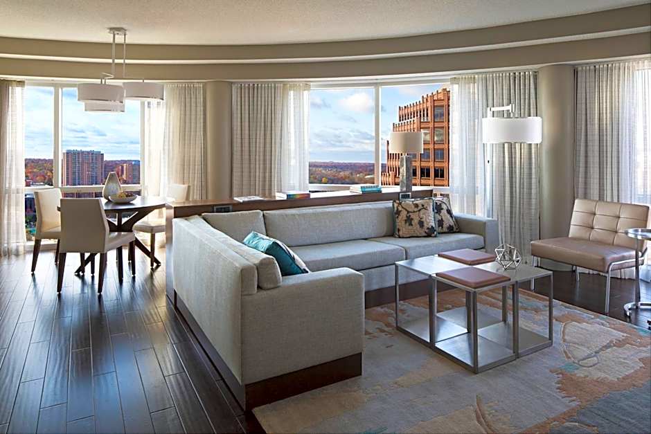 Kansas City Marriott Country Club Plaza