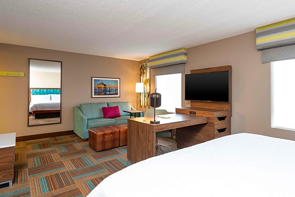 Hampton Inn By Hilton & Suites Fort Myers