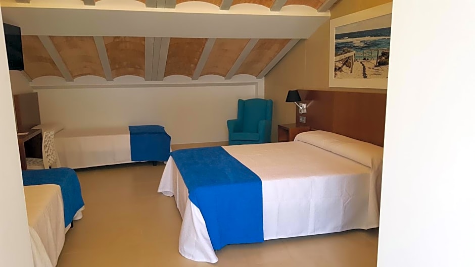 HOTEL ISLA PLANA