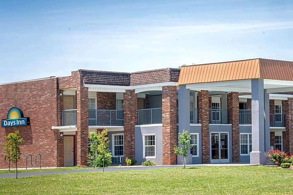 Days Inn by Wyndham Cave City