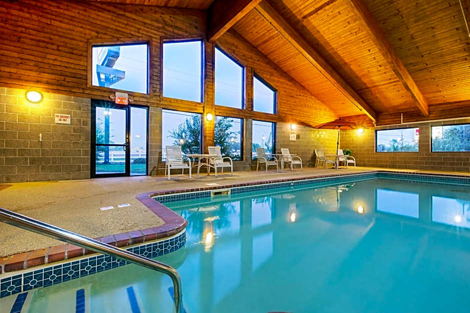 AmericInn by Wyndham Ham Lake