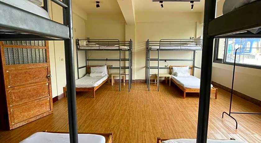 Chiayi Petite Hostel