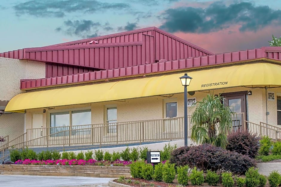 Days Inn by Wyndham Milledgeville