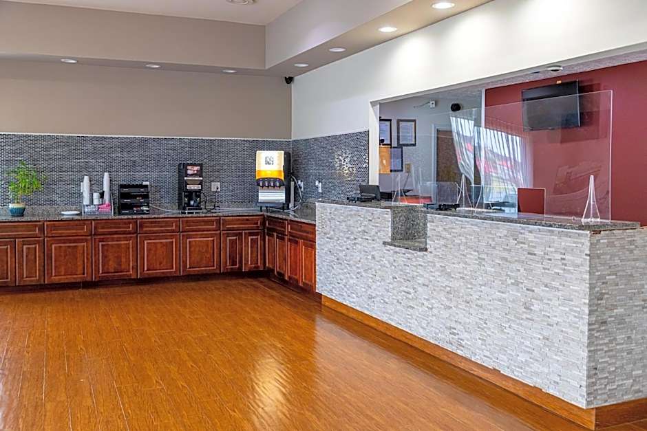 Red Roof Inn Savannah - Richmond Hill / I-95