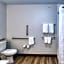 Holiday Inn Express & Suites Omaha Downtown - Old Market By IHG