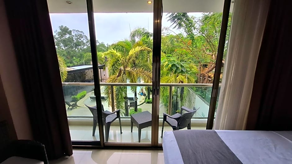 Hotel & Suites Country