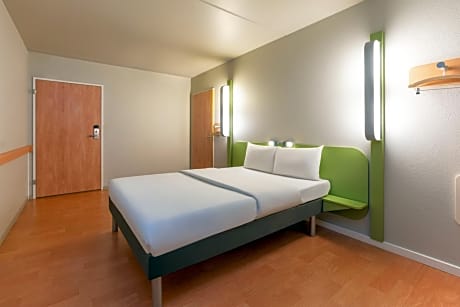 Standard Double Room - Disability Access