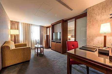 Boutique 2-bed Room