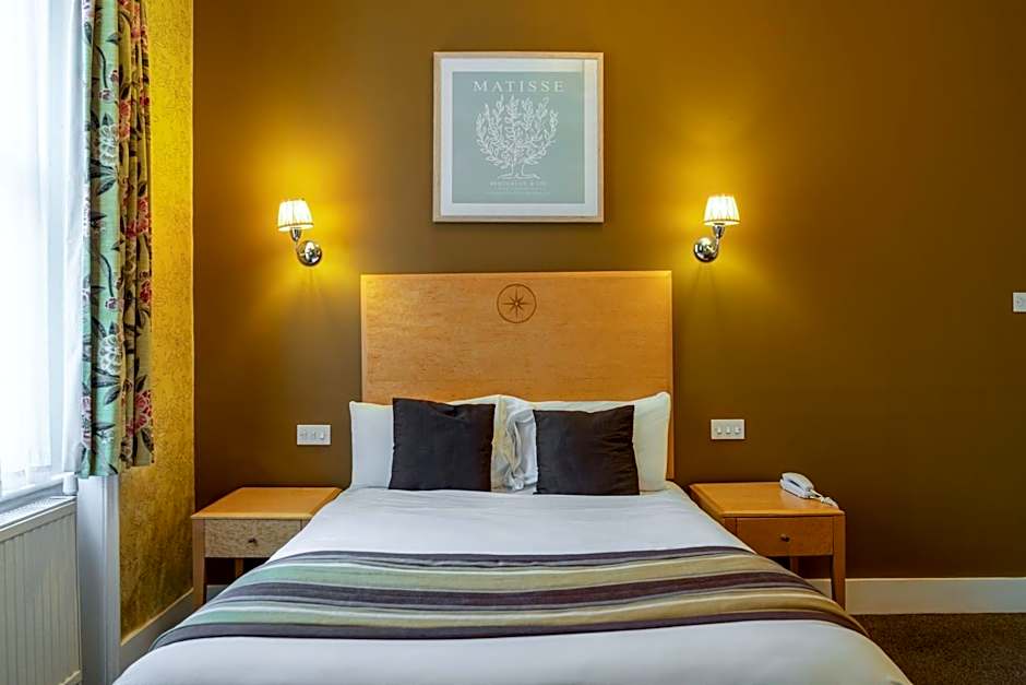 Royal Hotel