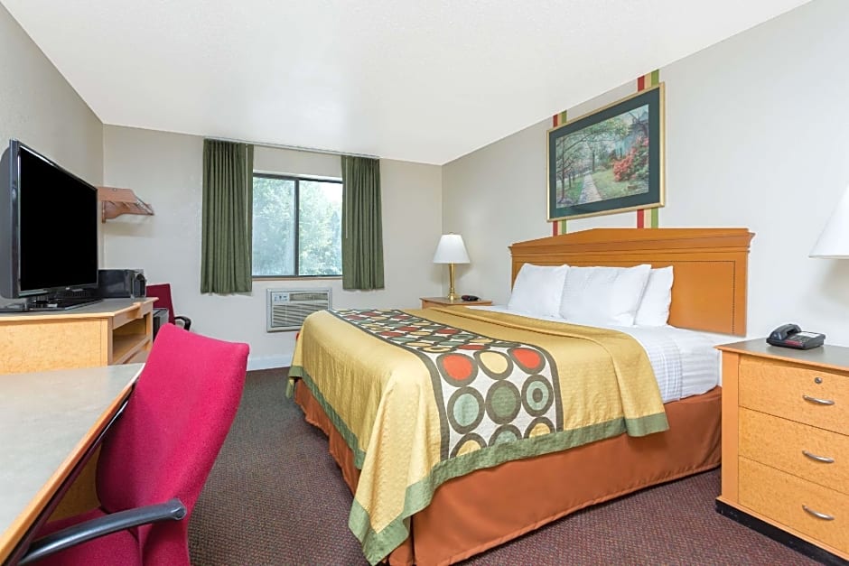 Super 8 by Wyndham Anderson/Clemson Area