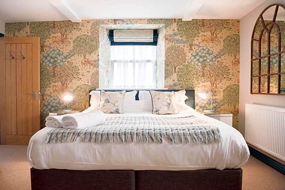 Helen Browning's Royal Oak