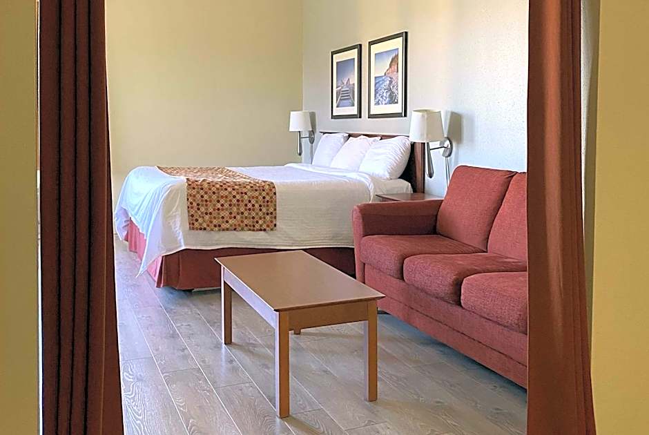 Super 8 by Wyndham Campbellton NB