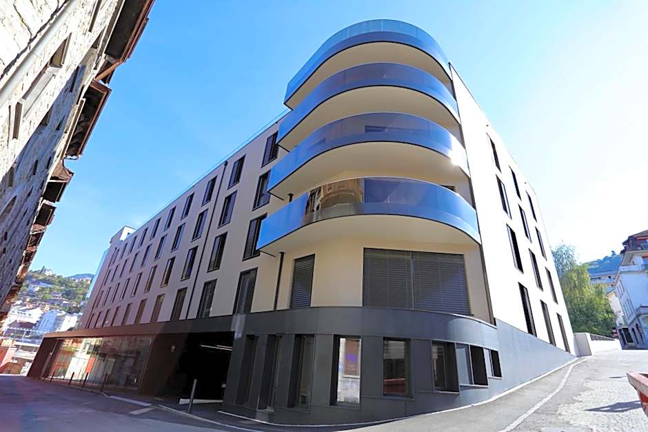 "The Freddie Mercury" Hotel