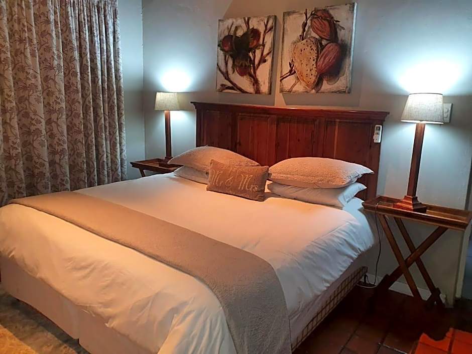 Photo 1 of 7 of 2 Bedroom Chalet