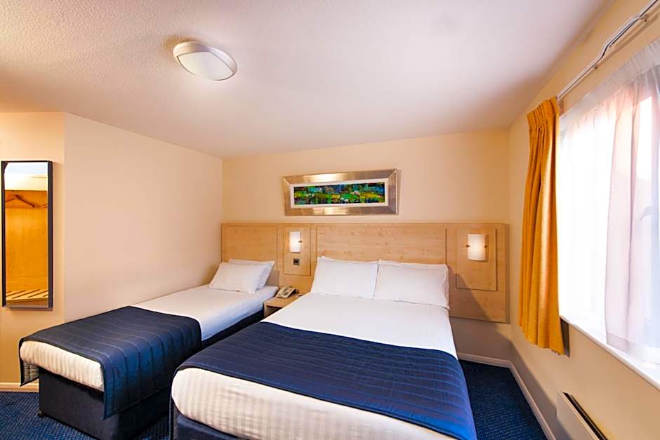 Leonardo Inn Aberdeen Airport