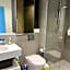 Wsp quiet apartment in CBD with free parking