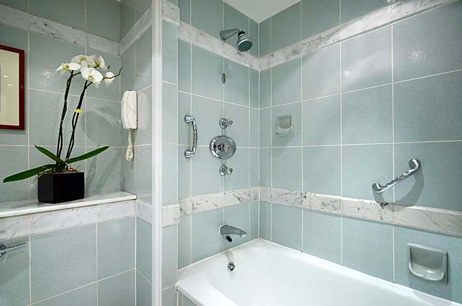 Millennium Gloucester Hotel London